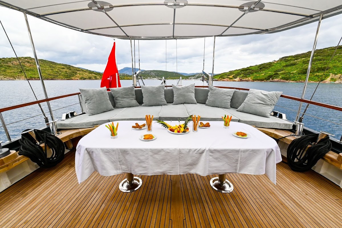 Bodrum — Yusufum Yatcilik Bodrum Tekne Turu Bodrum Boat Trips Motoryat Kiralama Bodrum Korsan Teknesi — galeri
