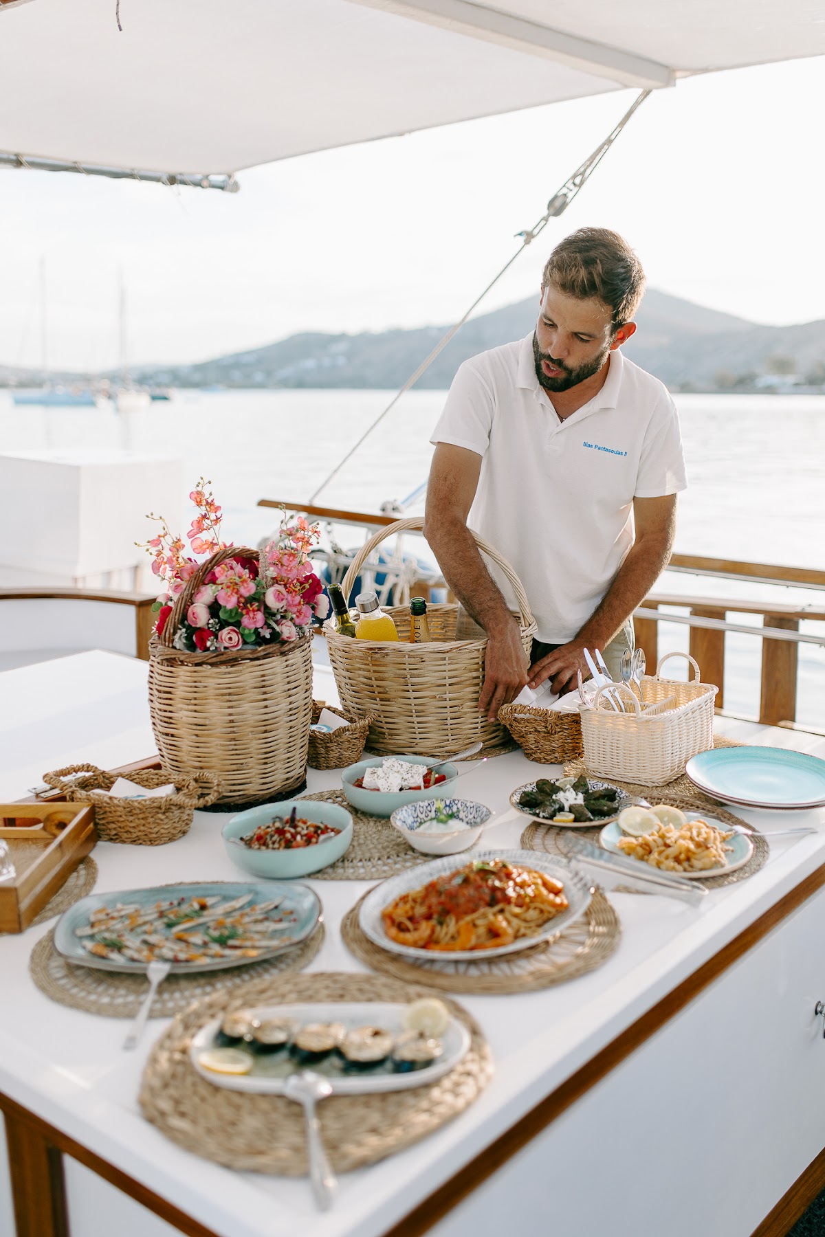 Paros — Pantasoulas Daily Cruises Cruise Boat Paros Boat Day Trips Paros — galeri