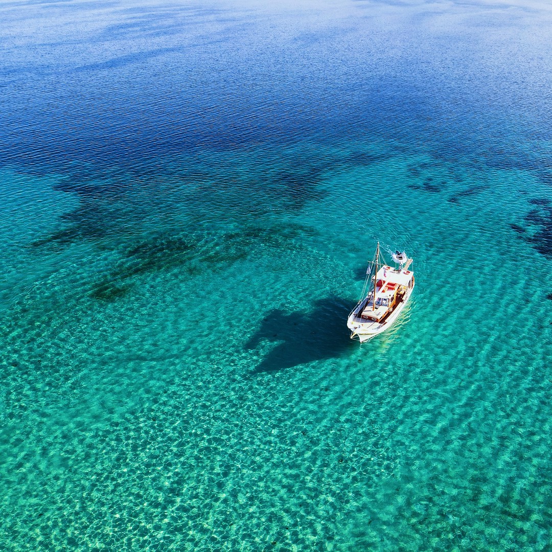Paros — Michael Zeppos Cruise Boat Paros Boat Cruises Boat Tours Private Cruises Luxury Cruises Boat Trip Aliki — gallery