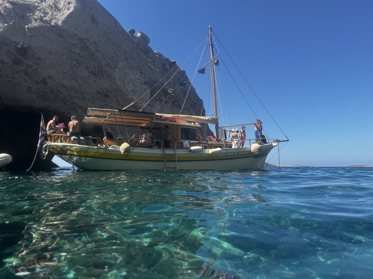 Paros — Michael Zeppos Cruise Boat Paros Boat Cruises Boat Tours Private Cruises Luxury Cruises Boat Trip Aliki — galeri