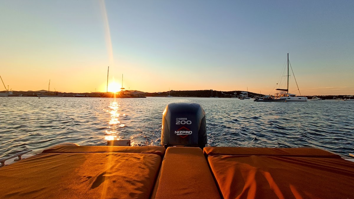 Paros — Escape From Reality Paros Efr Boat Rentals Day Trips Island Transfers — gallery