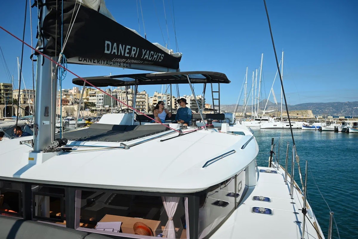 Crete — Daneri Yachts — galeri