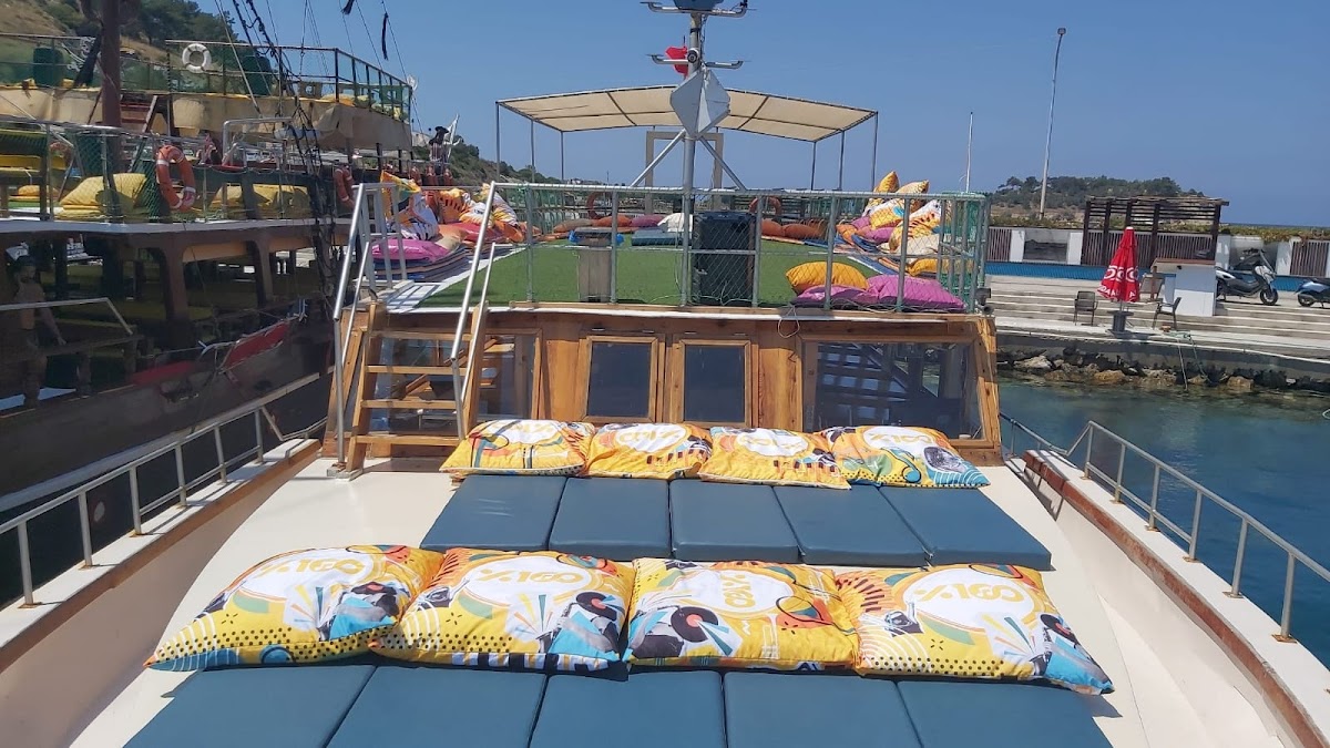 Kuşadası — Kusadasi Tekne Turu Evrim 1 Erdal Kaptan — gallery
