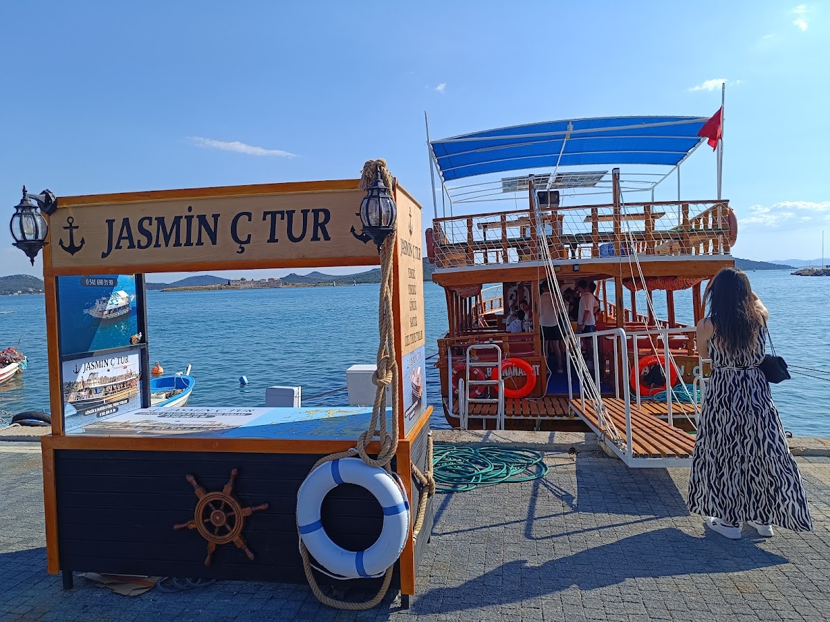 Cunda — Cunda Tur Jasmin C Cunda Adasi Tekne Turu — galeri