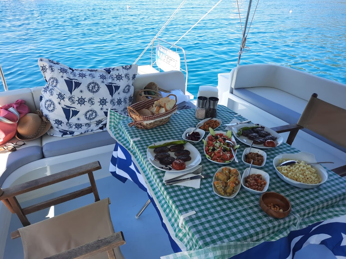 Cunda — Alesta Tur Ayvalik Yat Gezi — galeri