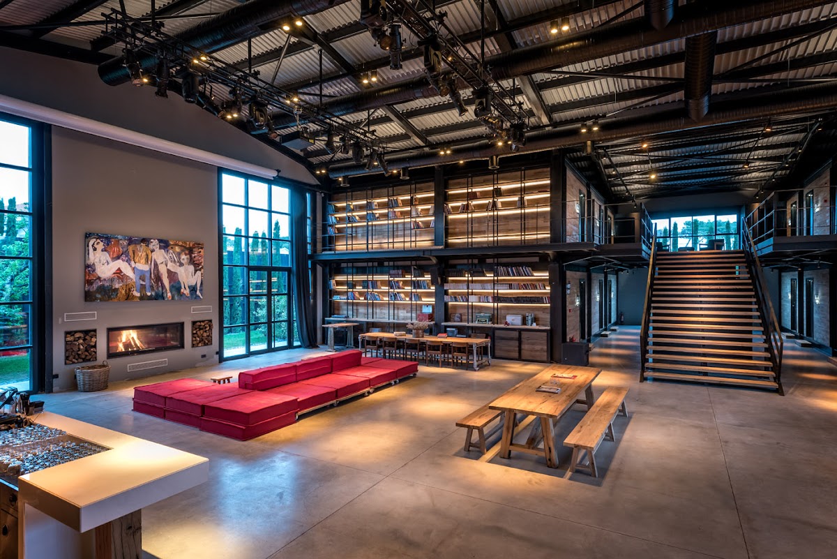Çeşme — Warehouse By The Stay — gallery