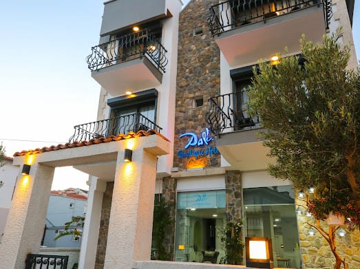 Çeşme — Dali Boutique Hotel Çeşme - Sıcak ve Şık Butik Konaklama — galeri
