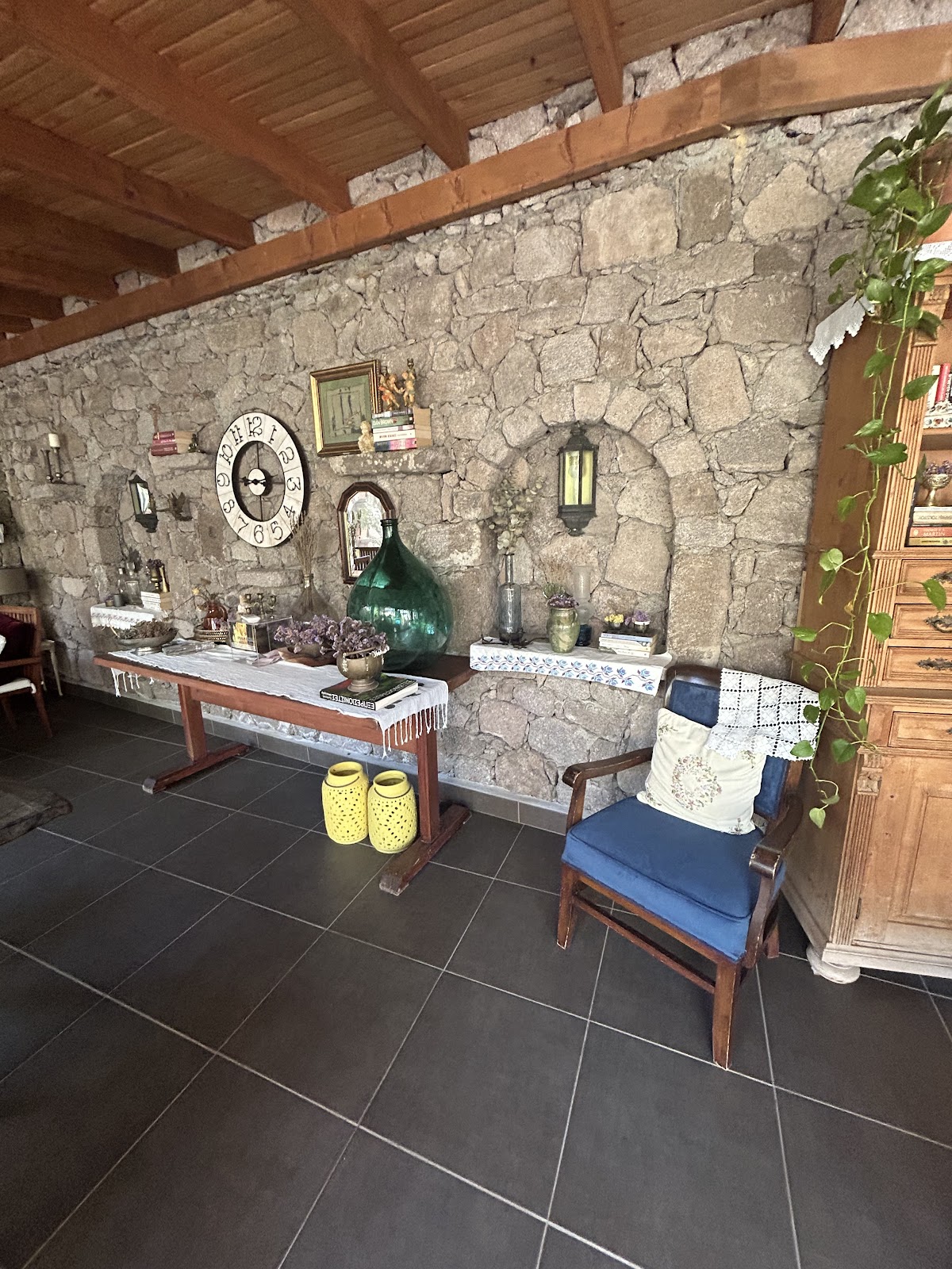 Assos — Idasos Tas Odalar — galeri