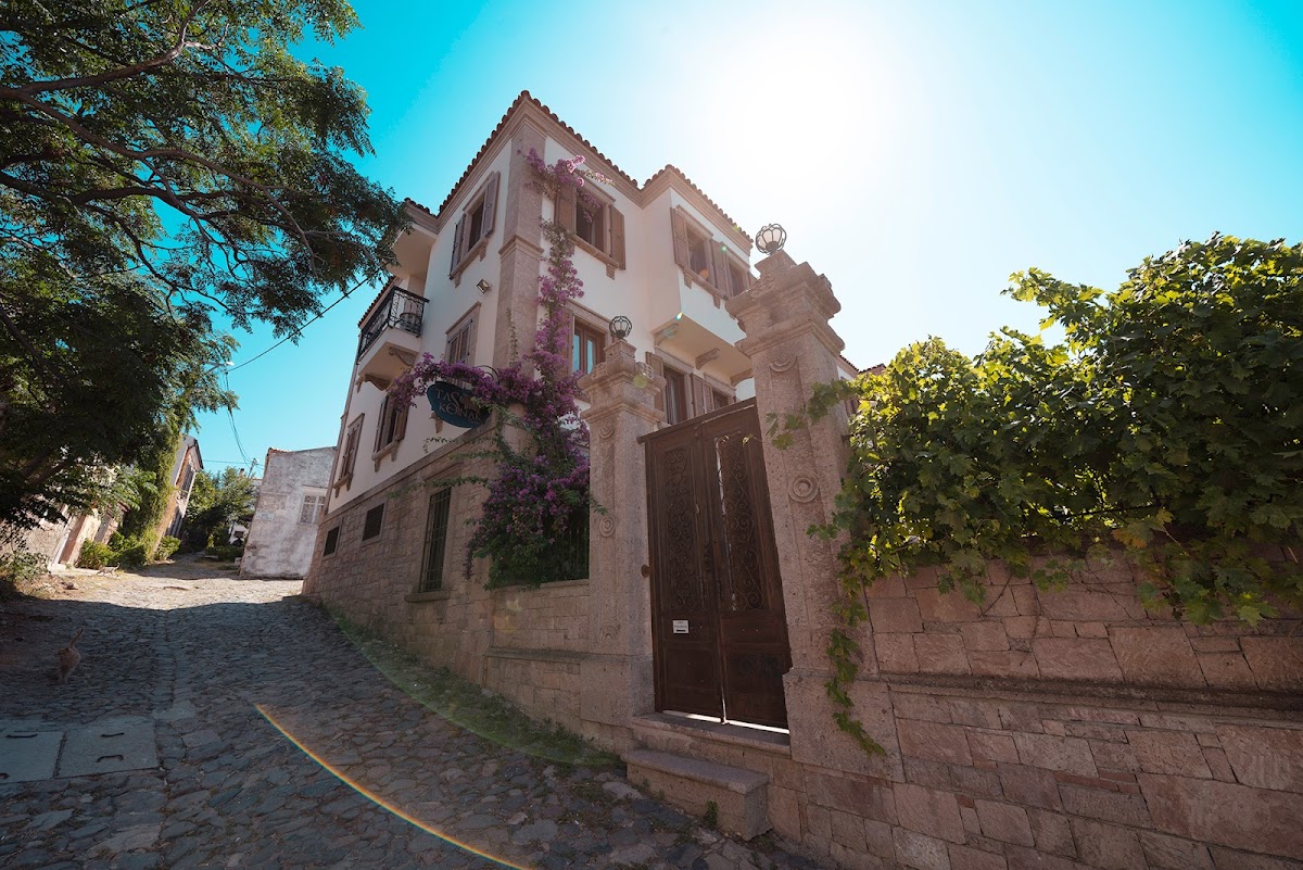 Cunda — Cunda Tas Konak Otel - Ayvalık'ta Butik Konaklama — galeri
