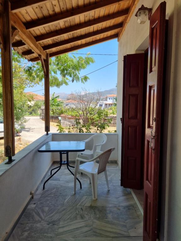 Lesbos — Petradi — gallery