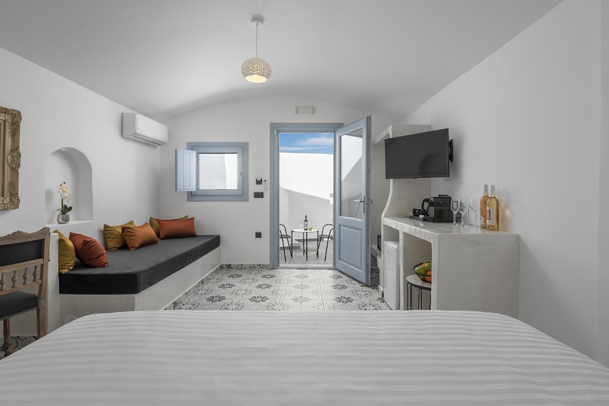 Santorini — Sole Doro Luxury Suites Oia Santorini — gallery