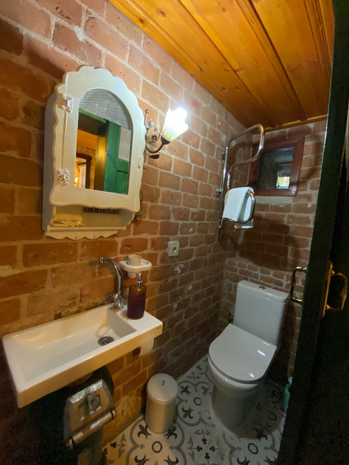 Cunda — Cunda Ayvalik Zehra Teyzenin Evi Tarihi Konak Kafe — galeri