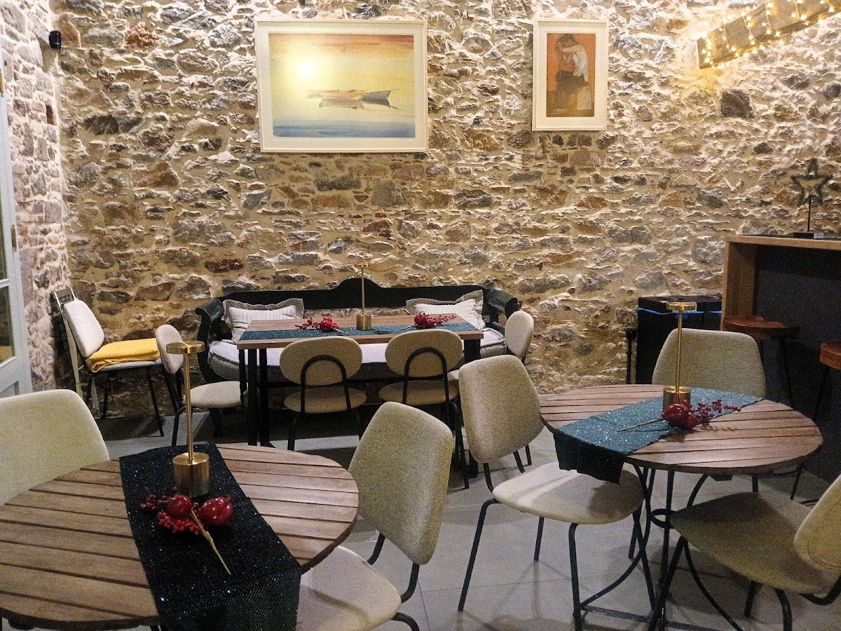 Lesvos — Issa Lesvos — gallery