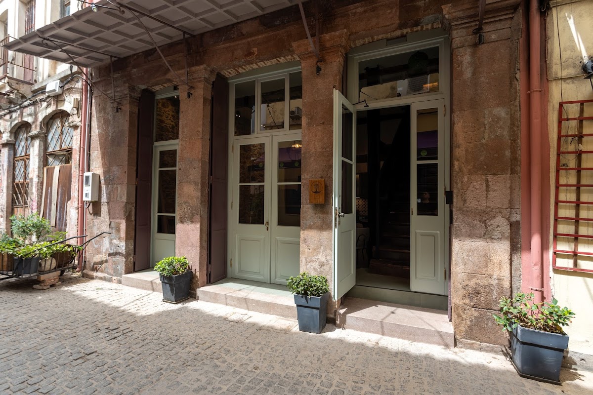 Lesvos — Issa Lesvos — gallery