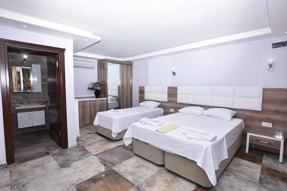 Ayvalık — Uzunhan Otel — gallery