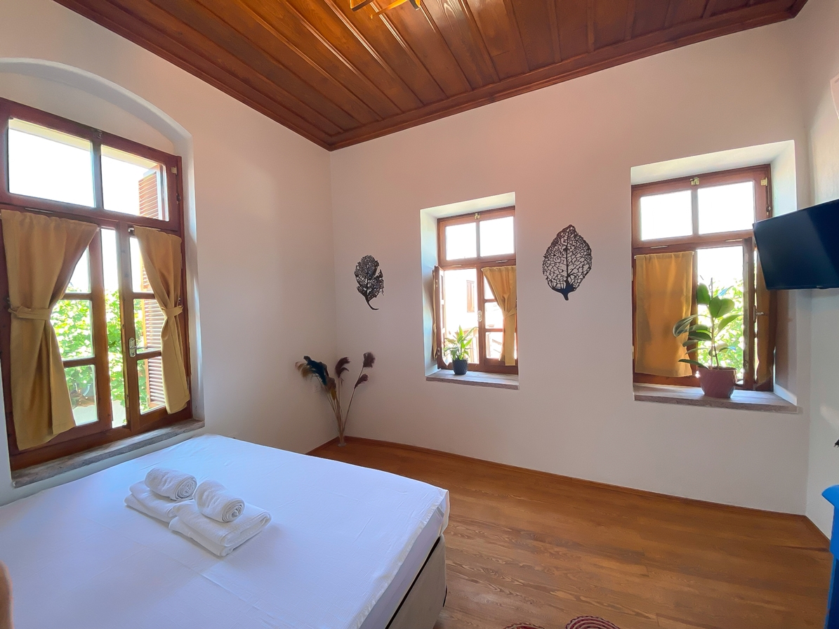 Ayvalık — Alancha Otel — gallery