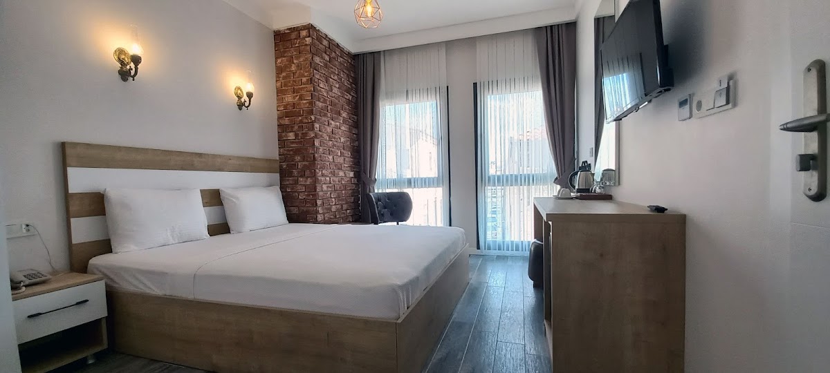 Ayvalık — Ayvalik Cihan Otel — gallery