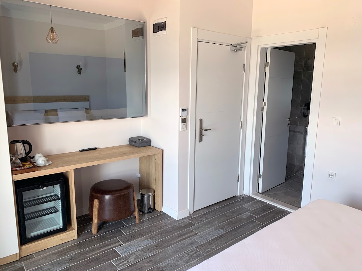 Ayvalık — Ayvalik Cihan Otel — gallery