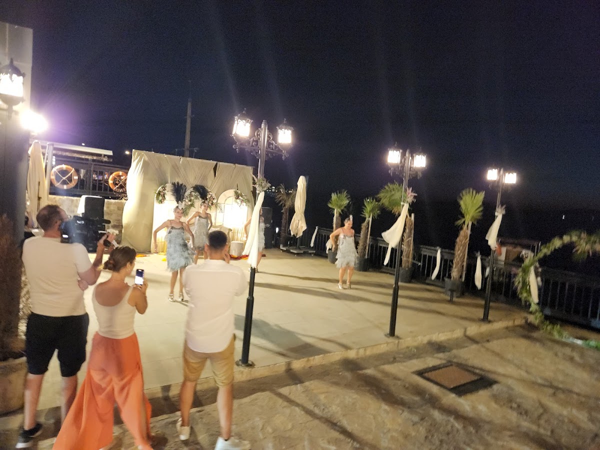 Ayvalık — Ayvalik Cihan Otel — gallery