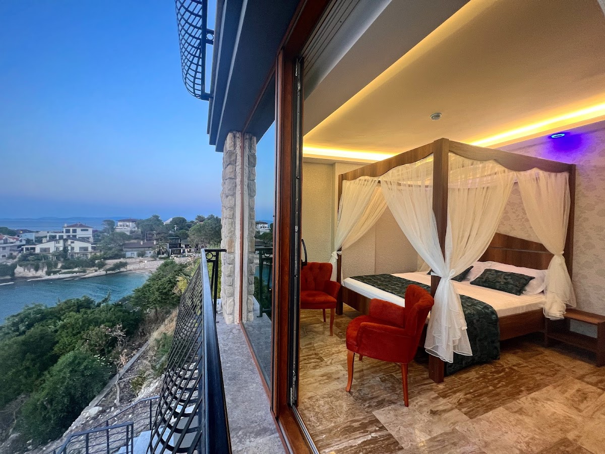 Karaburun — Karaburun Akvaryum — gallery