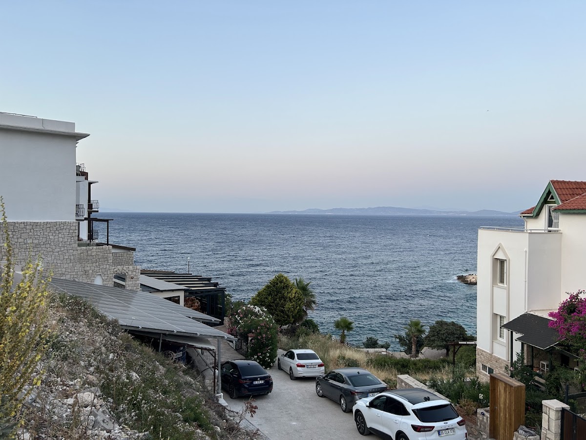 Karaburun — Nergis Otel — gallery