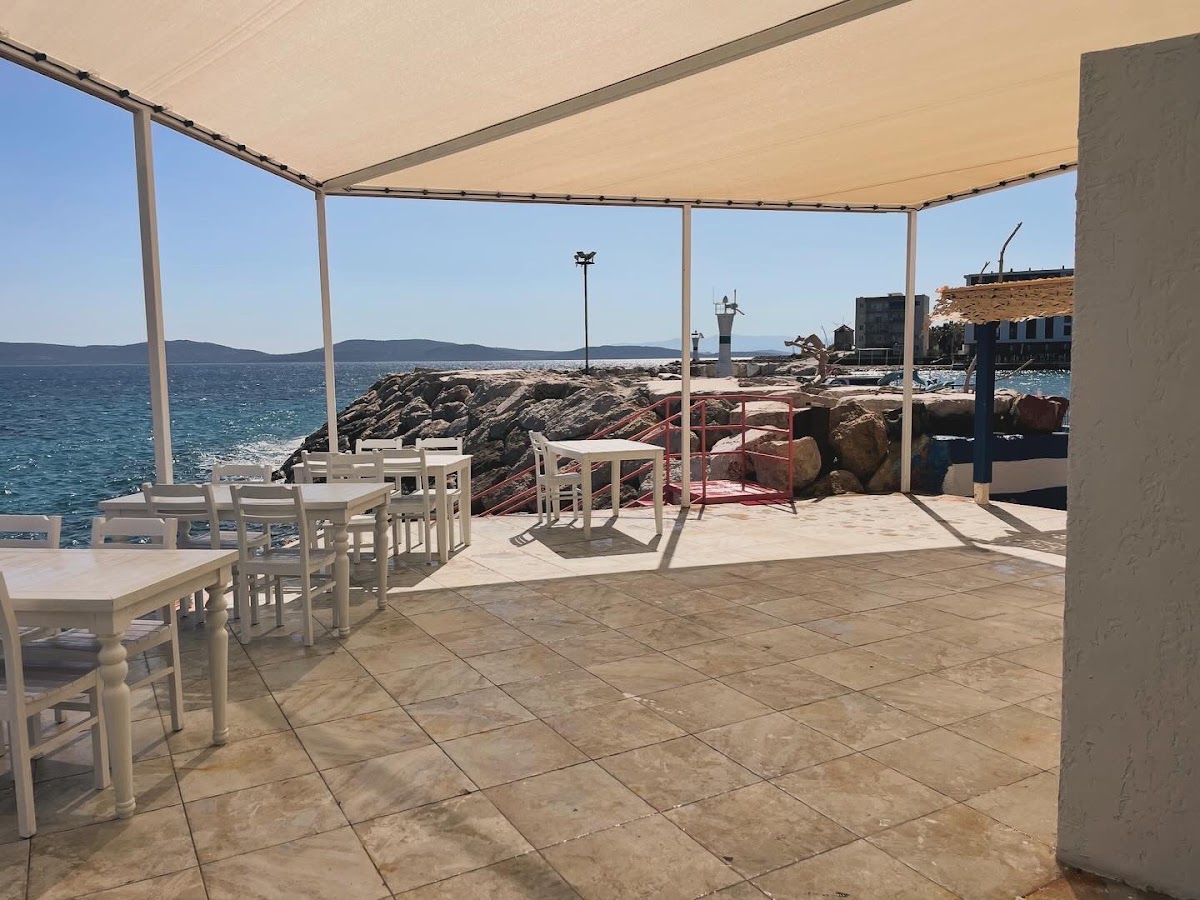 Karaburun — Uzum Iskelesi Butik Otel Restaurant — gallery