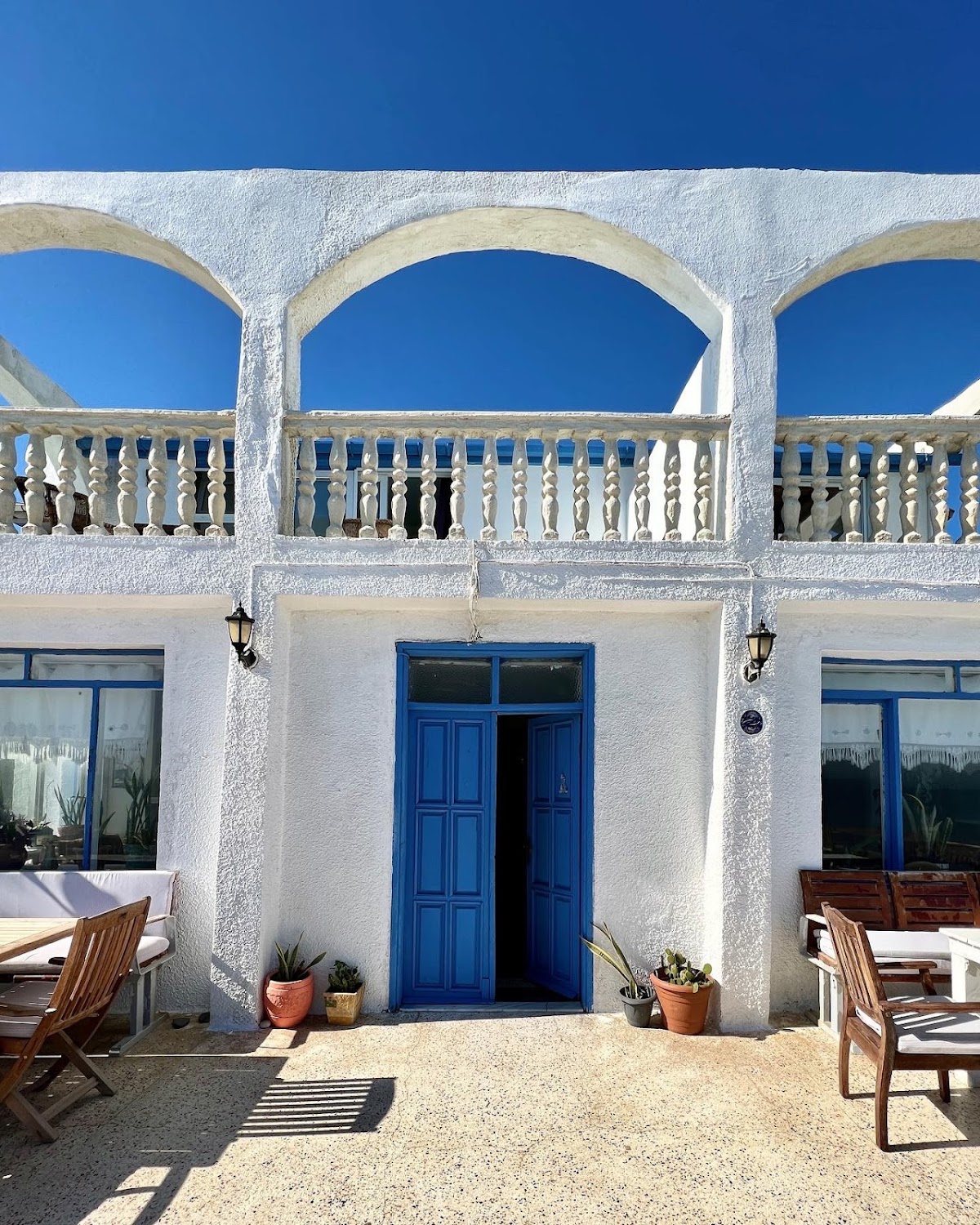 Karaburun — Lipsos Hotel Restaurant — gallery