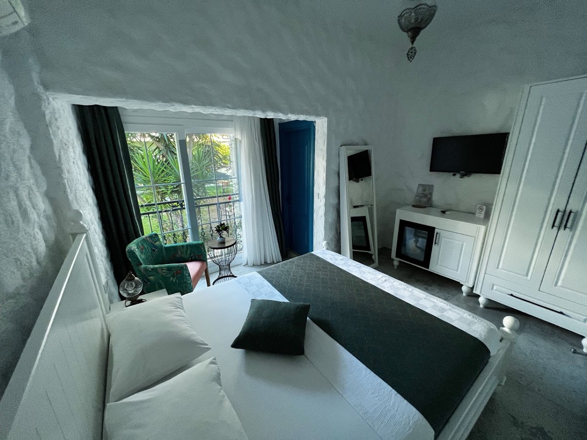 Urla — Nyx Hotel Guzelbahce — gallery