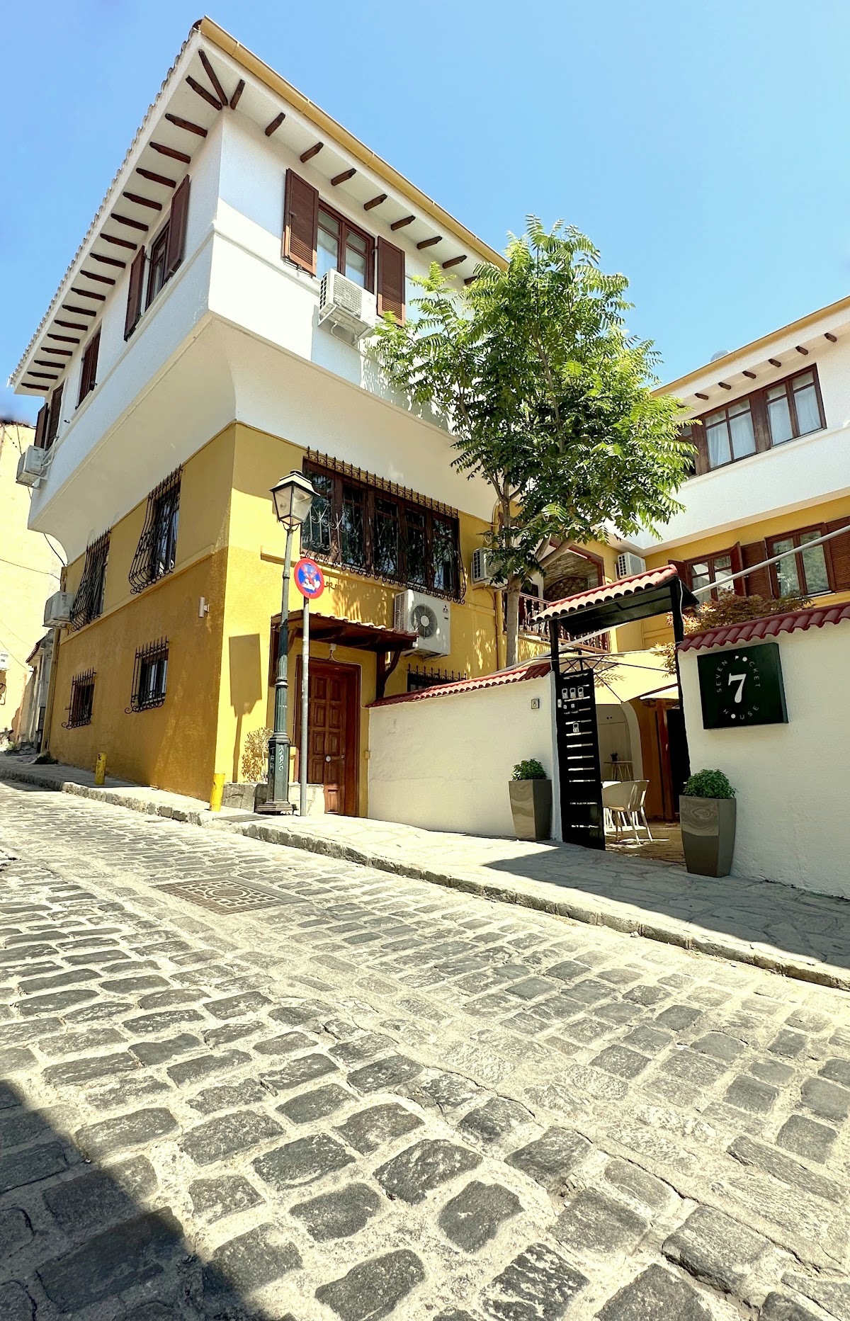 Thessaloniki — Seven Pocket House — gallery