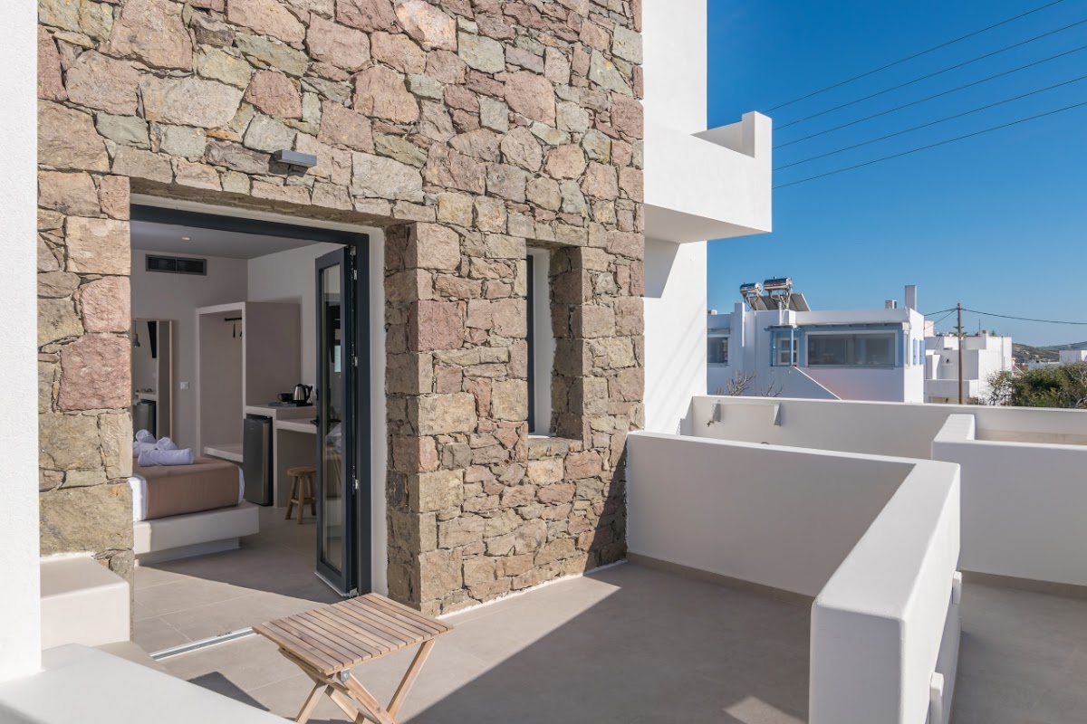 Milos — Afroessa Milos — galeri