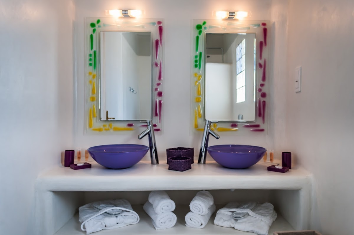 Milos — Eiriana Luxury Suites — gallery