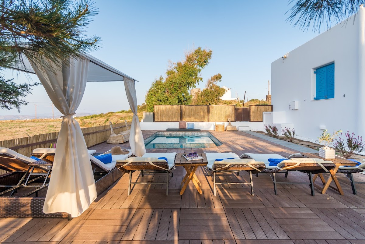 Milos — Eiriana Luxury Suites — gallery