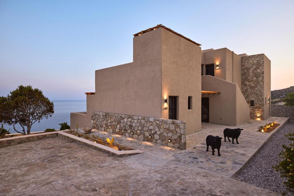 Milos — Noma Milos Delmar Collection — galeri