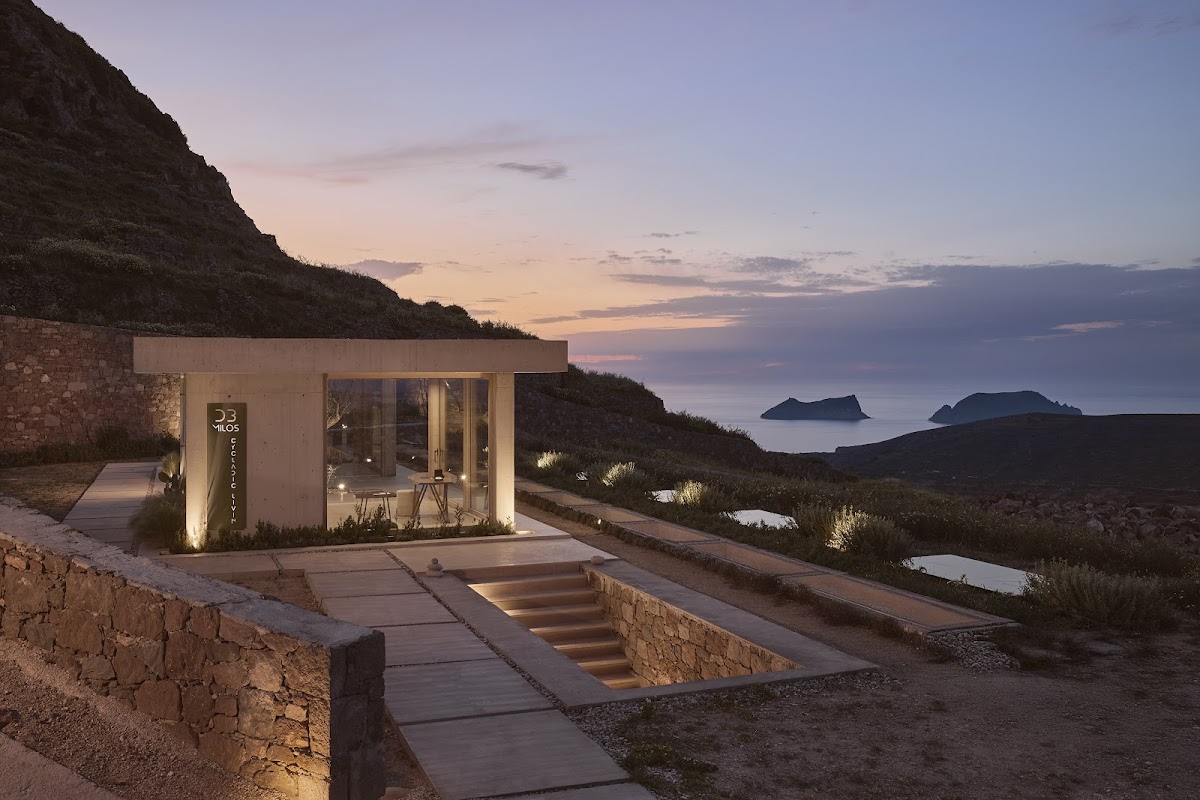 Milos — D3 Milos — gallery