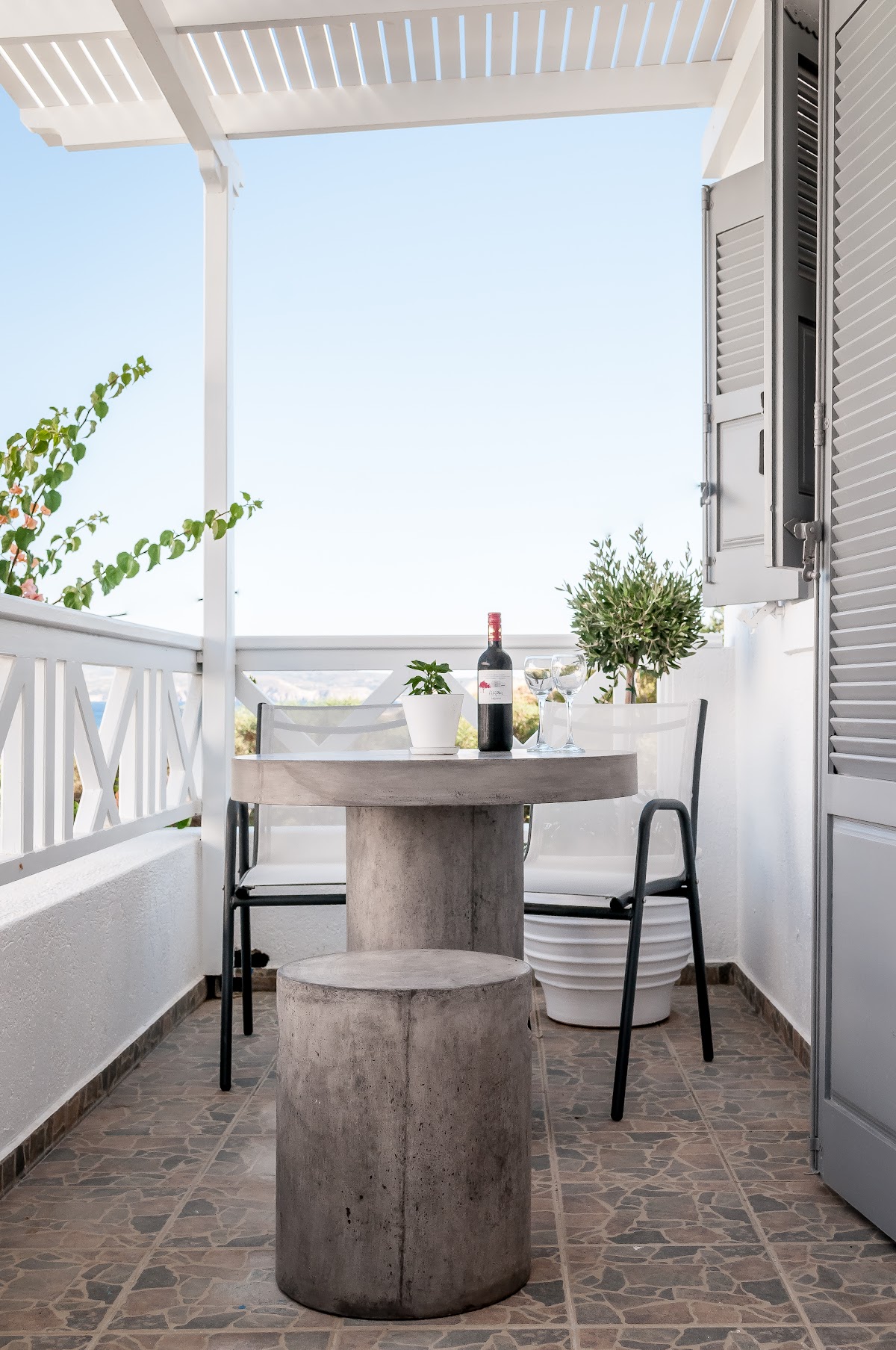 Milos — Milos Bay Suites — galeri