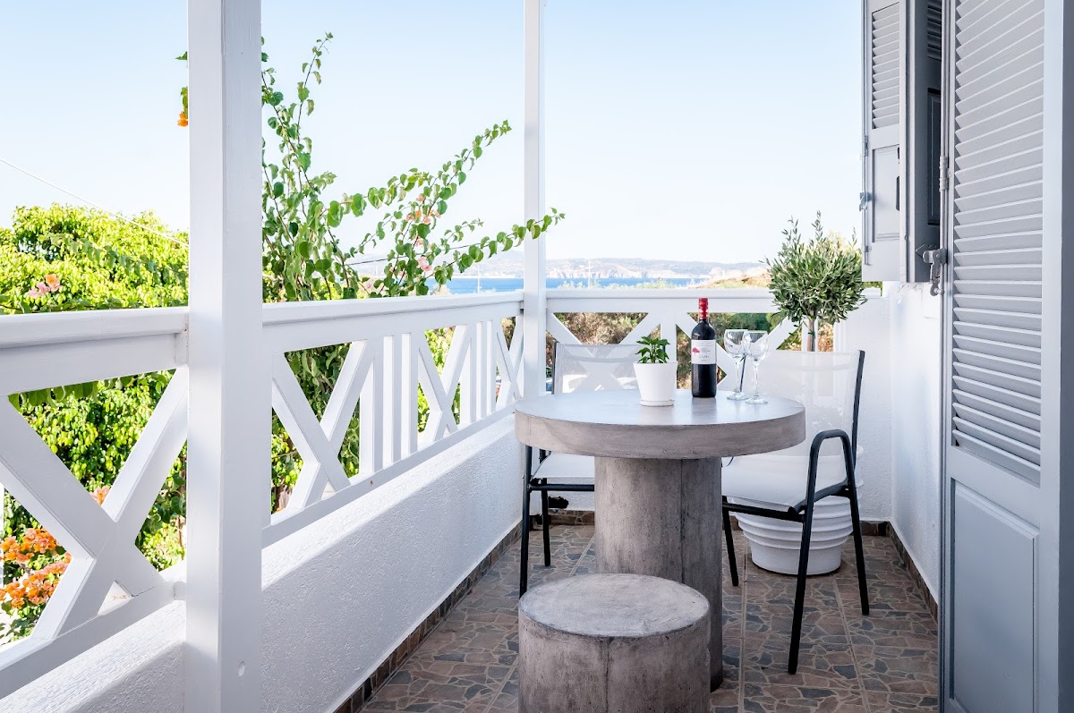 Milos — Milos Bay Suites — galeri