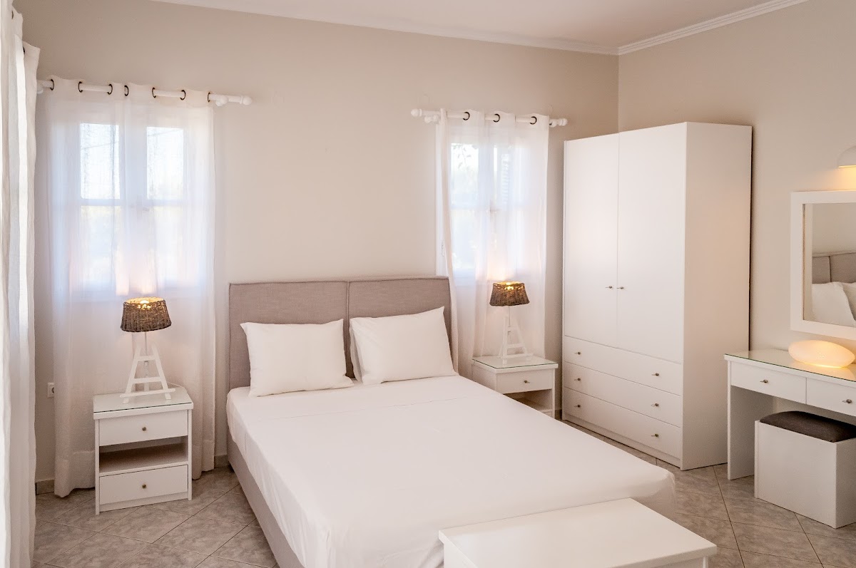 Milos — Milos Bay Suites — galeri