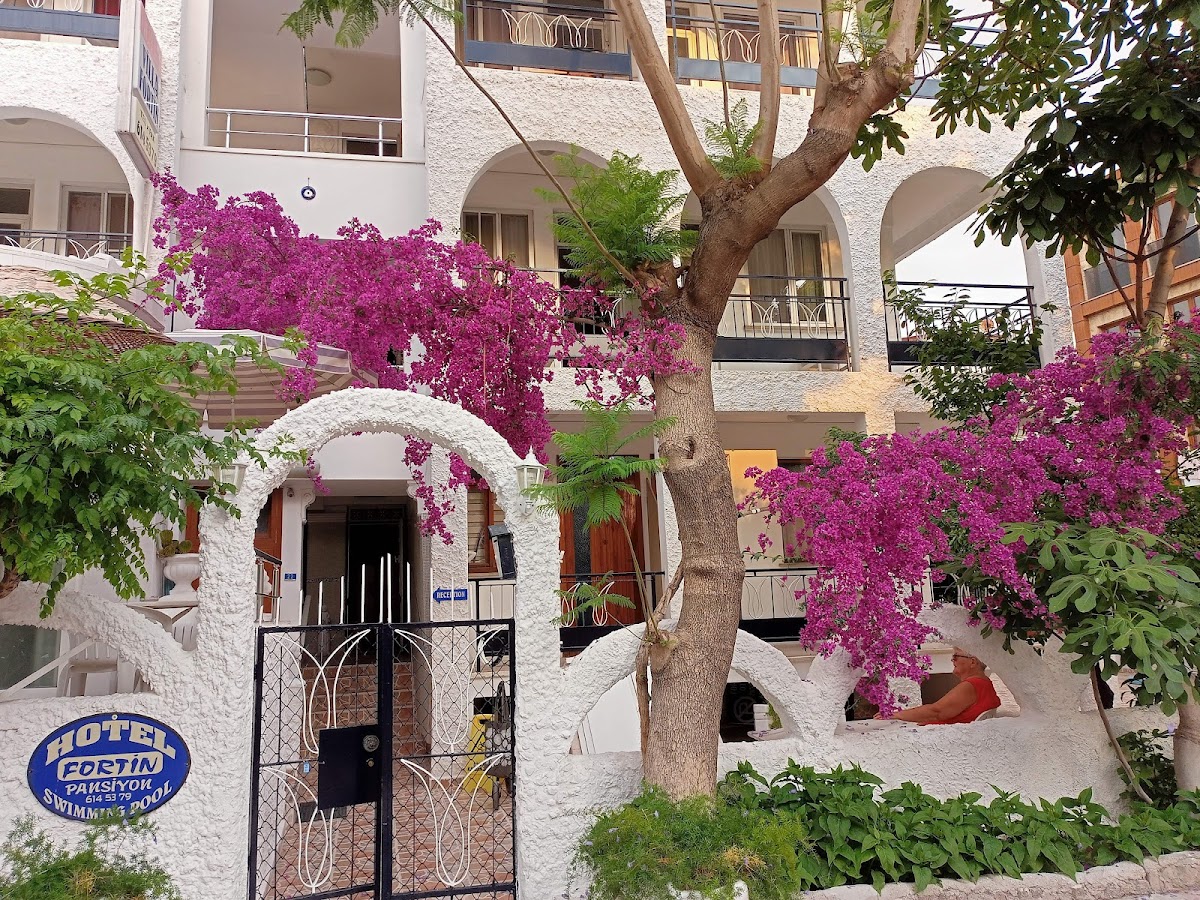 Kuşadası — Fortin Pansiyon — gallery