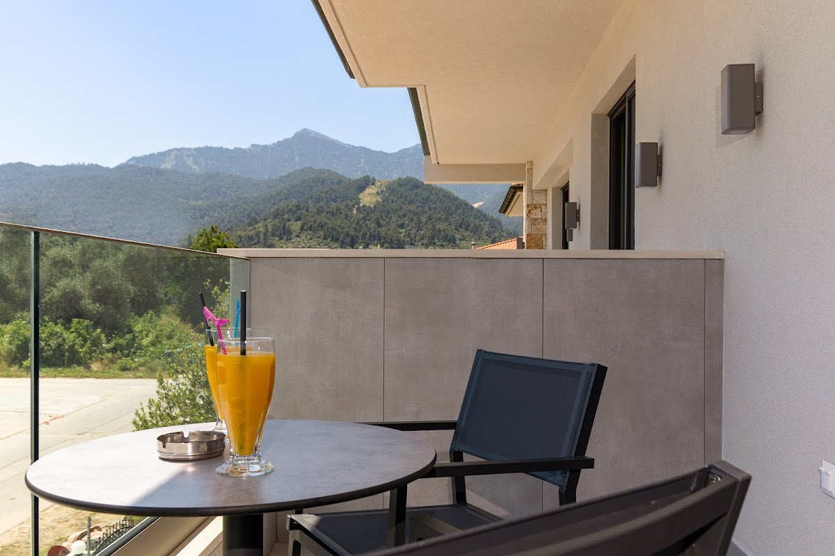 Thassos — Daria Essence — gallery