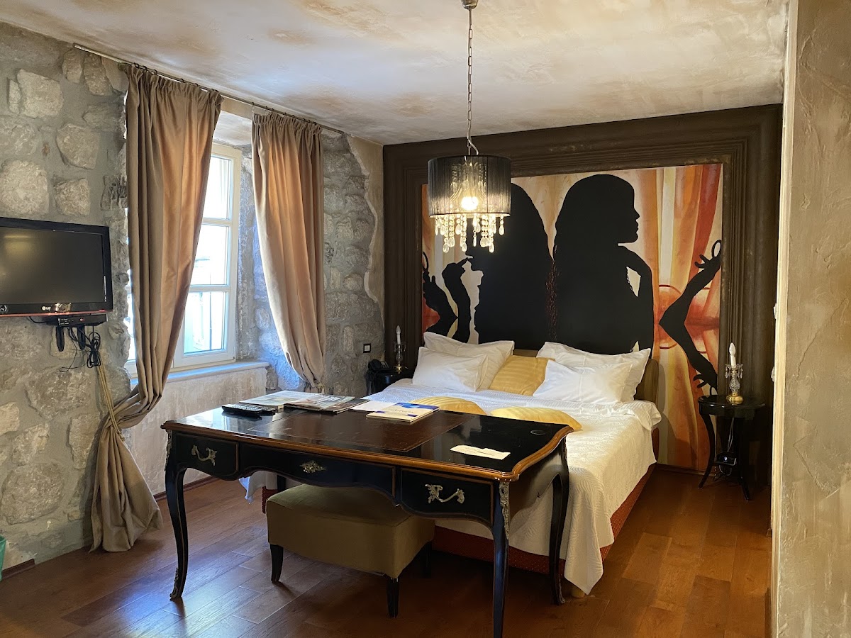 Kotor — Boutique Hotel Astoria — gallery
