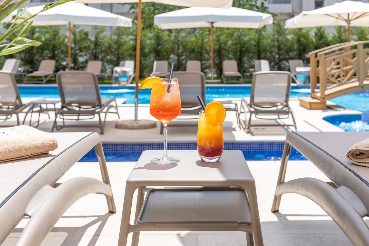Budva — Hotel Momentum — gallery