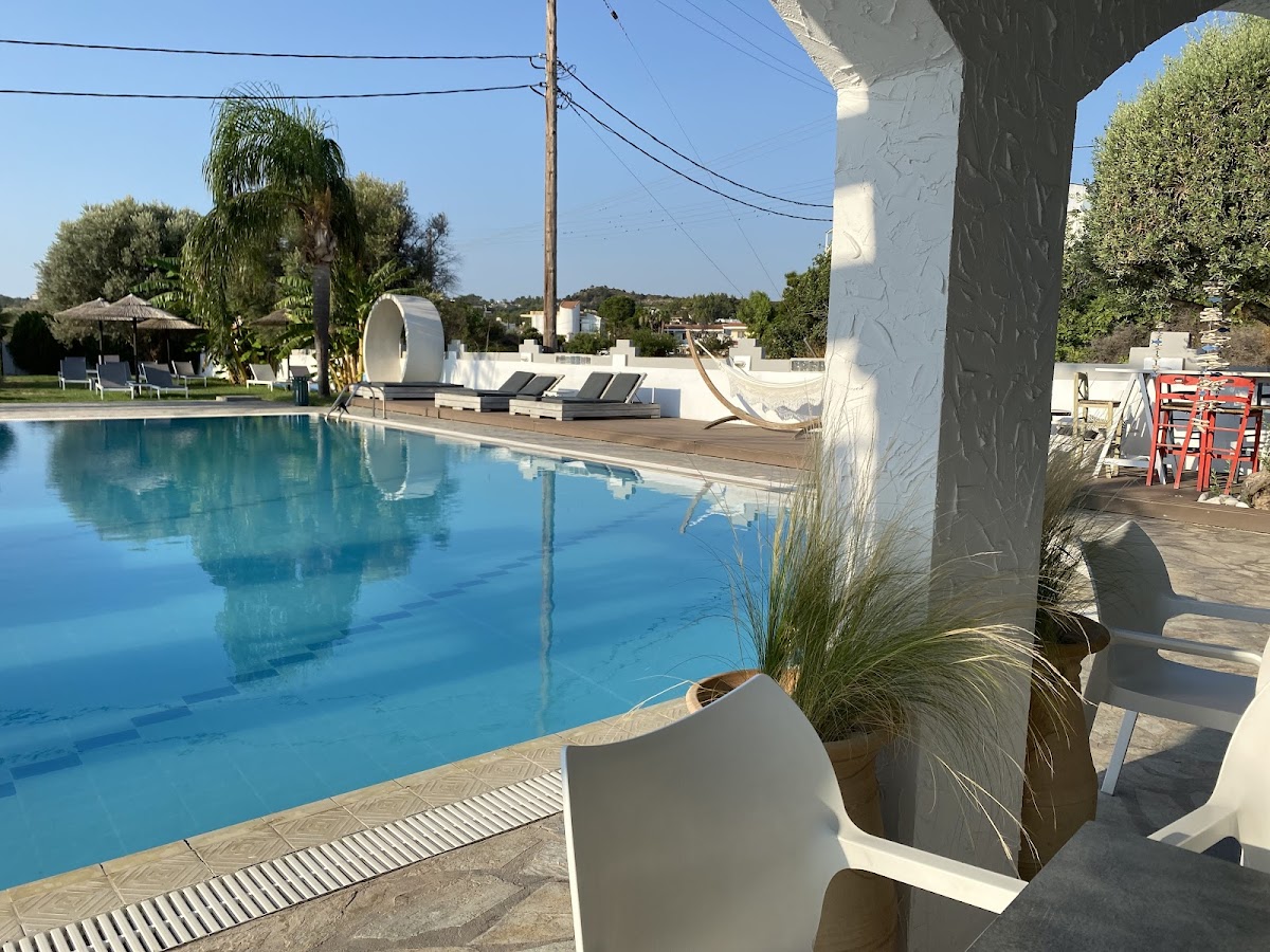 Rhodos — Malibu Boutique Studios — galeri