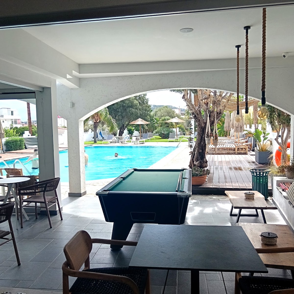 Rhodos — Malibu Boutique Studios — galeri