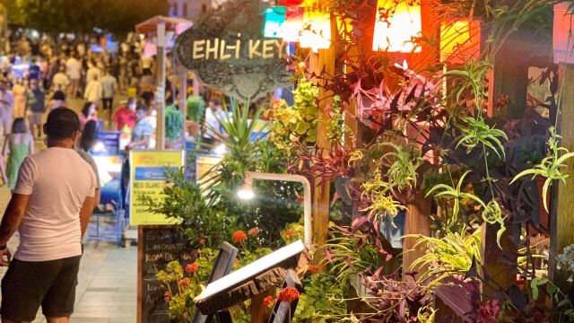 Kaş — Ehlikeyf Meyhane Kas - Kaş'ın Sevilen Meyhanesi — galeri