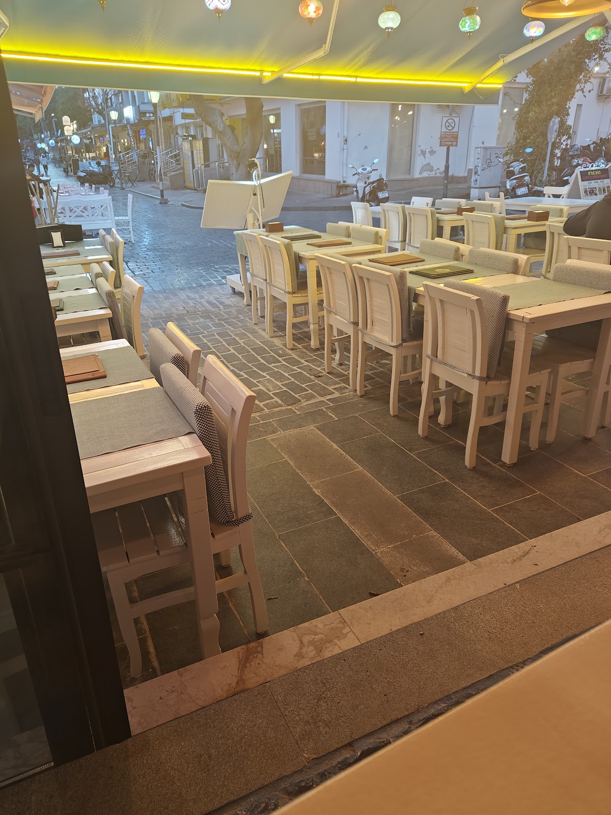 Kaş — Fichi Restaurant — galeri