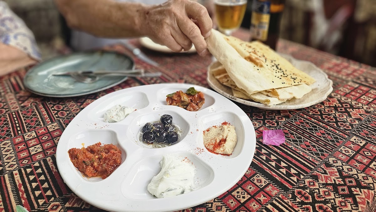 Kaş — Cinarlar Garden Restaurant Pizza Grill Seafood — gallery