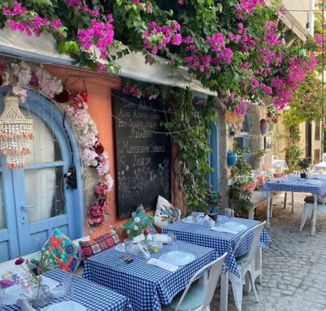 Alaçatı — Dem Alacati Meyhane — galeri
