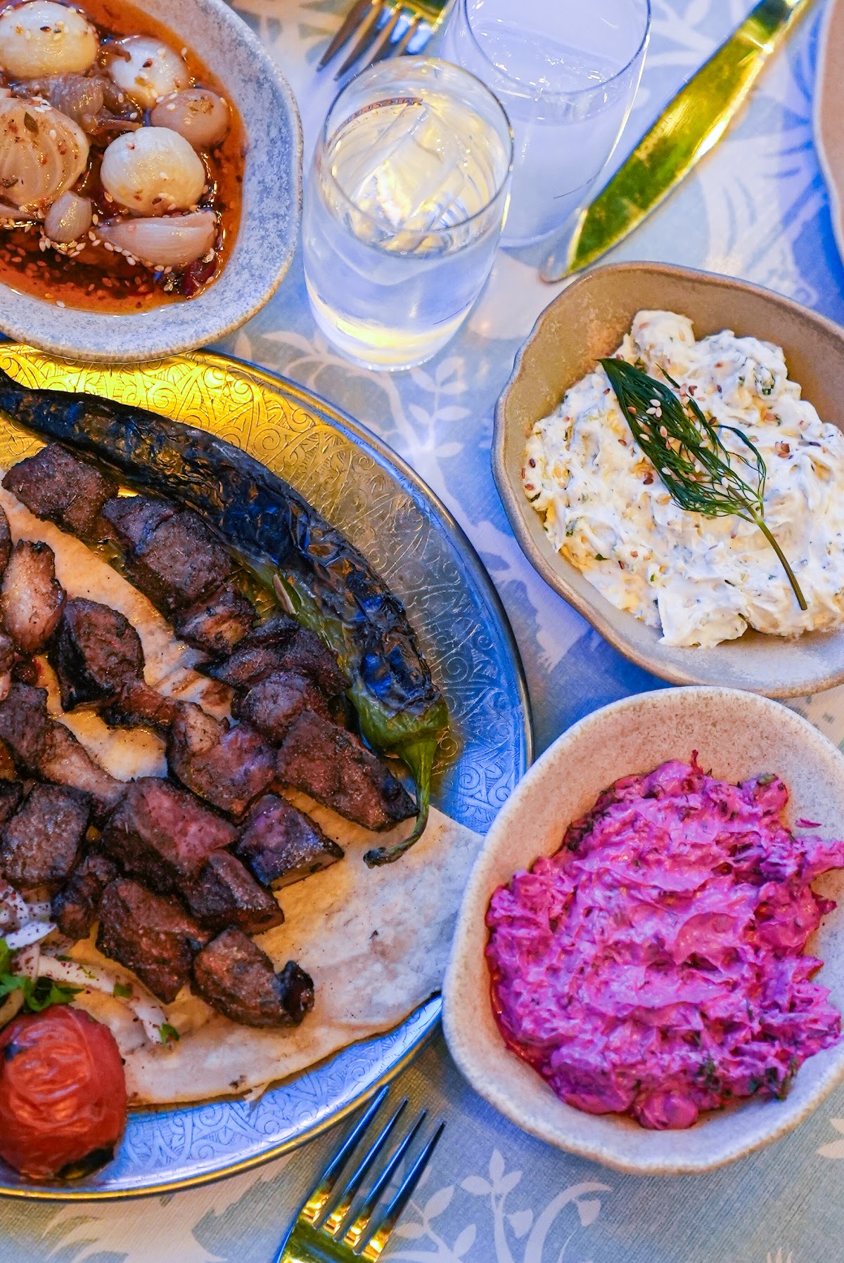 Alaçatı — Hurmuz Ocakbasi Kebap Restoran Alacati — galeri