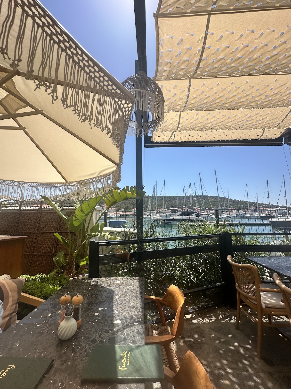 Çeşme — Fuente Restaurant Cesme Marina — gallery