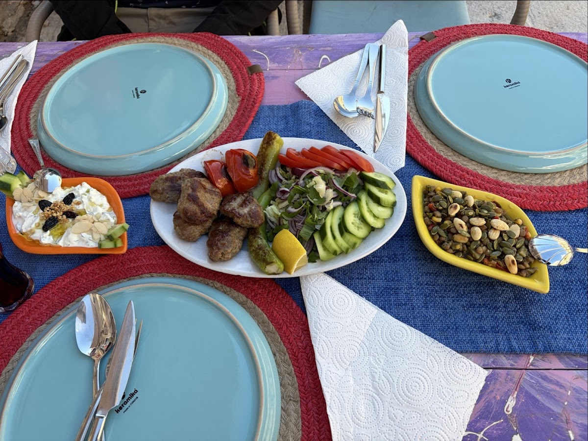 Çeşme — Perus Un Meyhane Lezzetleri Cesme Cigercisi — galeri